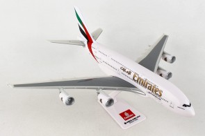 Emirates Airbus A380 With Stand by SkymarksLite SKR4006 Scale 1:250