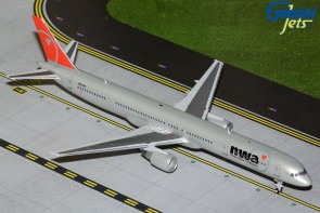 Northwest Airlines B757-300 Reg: N587NW G2NWA1422 Gemini Jets 1:200