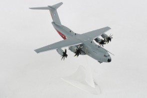 French Air Force Airbus A400M Atlas ET 4-61 Bull 'Reactivation' squadron F-RBAR Herpa 572125 Scale 1:200