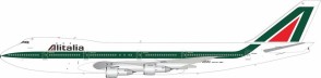 Alitalia Boeing 747-243B I-DEMU with stand IF742AZ0324 InFlight Scale 1:200 