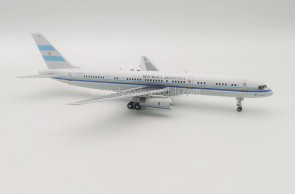 Presidential Republica de Argentina Boeing 757-200 T-01 by El Aviador EAVT01 Scale 1:200