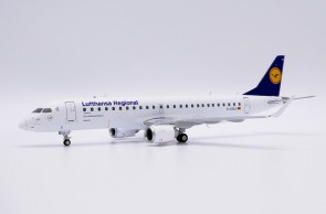 Lufthansa Regional Embraer ERJ-190LR Reg: D-AECA With Stand XX20355 JCwings scale 1:200