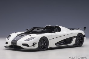 Koenigsegg Agera RS White & Carbon Black With Black Accents AUTOart 79021 Die-Cast Scale Model 1:18