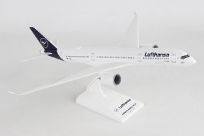 Lufthansa New Livery Airbus A350-900 D-AIXM Skymarks SKR1027 Scale 1:200
