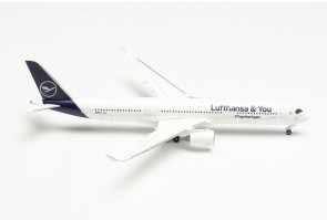 Lufthansa Airbus A350-900 D-AIXP "Lufthansa & You" #TogetherAgain Herpa Wings 536066 Scale 1:500