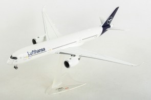 Lufthansa Airbus A350-900 New Livery D-AIXM Herpa 559577 scale 1:200