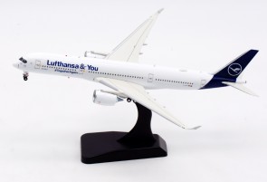 Lufthansa Airbus A350-941 D-AIXP with stand Aviation400 AV4117 scale 1400