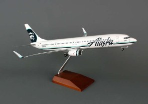 SKR8236 skymarks alaska 737 1:100 scale model