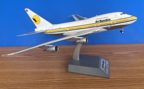 Air Namibia Boeing 747SP-44 V5-SPF with stand InfFight IF74SPSW0621P scale 1:200
