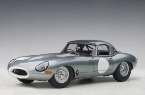 Silver Jaguar Lightweight E-Type 73646 AUTOart Die-Cast Scale Model 1:18