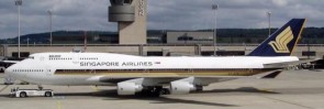 Singapore Airlines Boeing 747-400 "Megatop" Reg: 9V-SPM With Antenna  XX40337 JC Wings 1:400