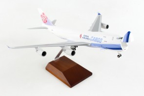 China Air Cargo Boeing 747-400F W/GEAR & OPENING DOORS  B-18701  SKR1117 Scale 1:200