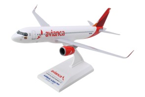 Avianca Airbus A320neo  With Stand  Skymarks SKR1147 scale 1:150