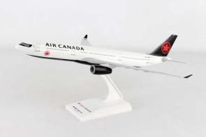 Air Canada Airbus A330-300 new retro livery w/Stand Skymarks SKR981 Scale 1:200