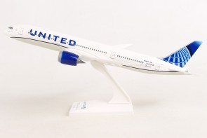 United New Livery Boeing 787-9 N29975 Dreamliner stand Skymarks SKR1046 scale 1:200