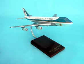 US Air Force One VC-25A Boeing 747 28000 Crafted Plastic Model by Executive Series B2920 Scale 1:200 