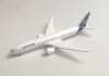 First Lufthansa Dreamliner Boeing 787-9 D-ABPA Phoenix Models 04461 Scale 1:400