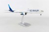 Kuwait New Livery Boeing 777-300ER Gears & Stand HG10680G Scale 1:200