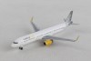 Vueling Airbus A321 EC-MLD Herpa 533218 scale 1:500